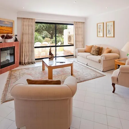Sleeps 4 Air Con T607819